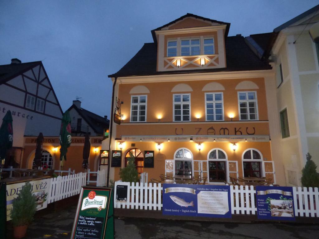 Penzion - Restaurant U Zamku Bečov nad Teplou Extérieur photo