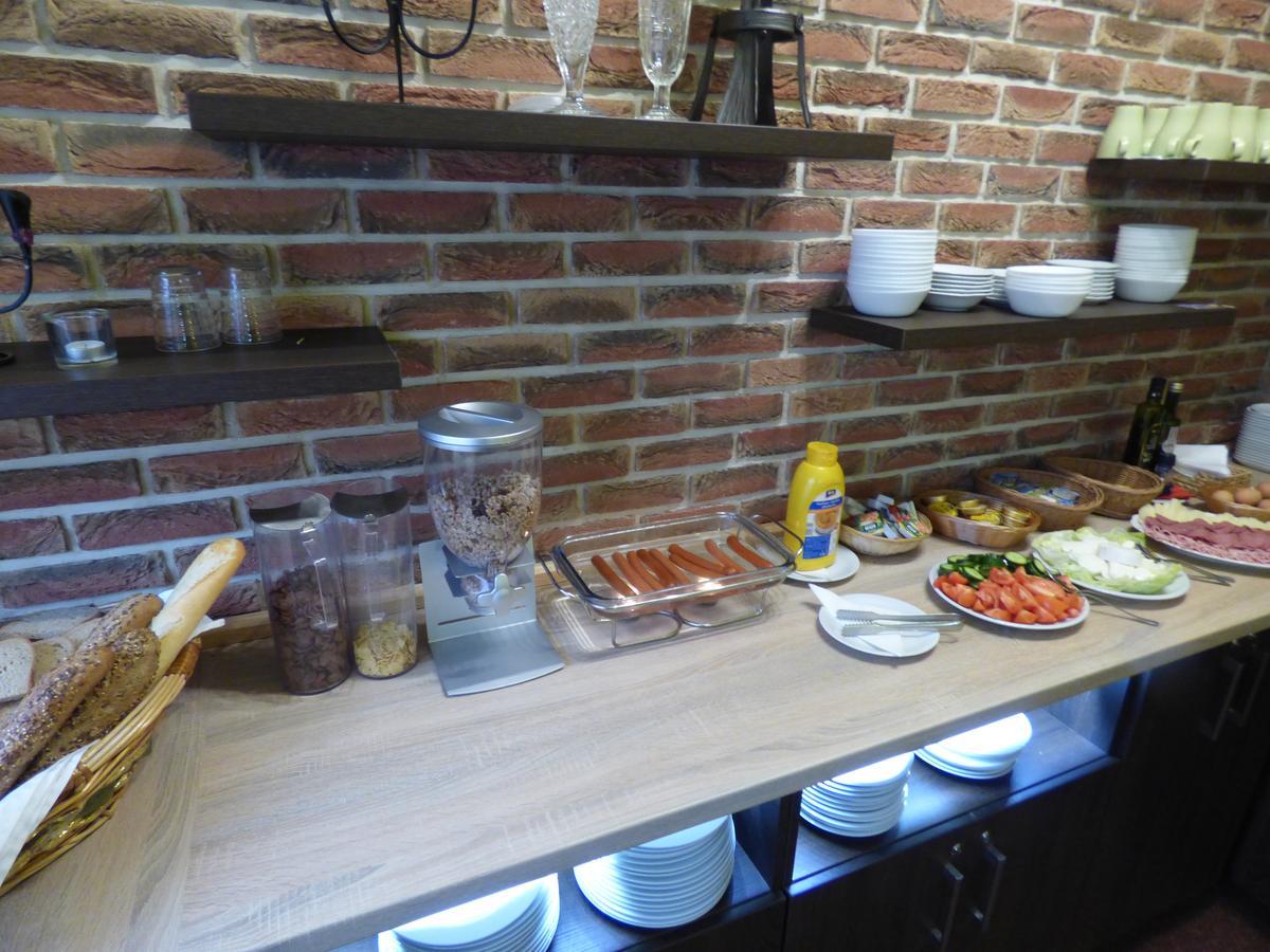 Penzion - Restaurant U Zamku Bečov nad Teplou Extérieur photo