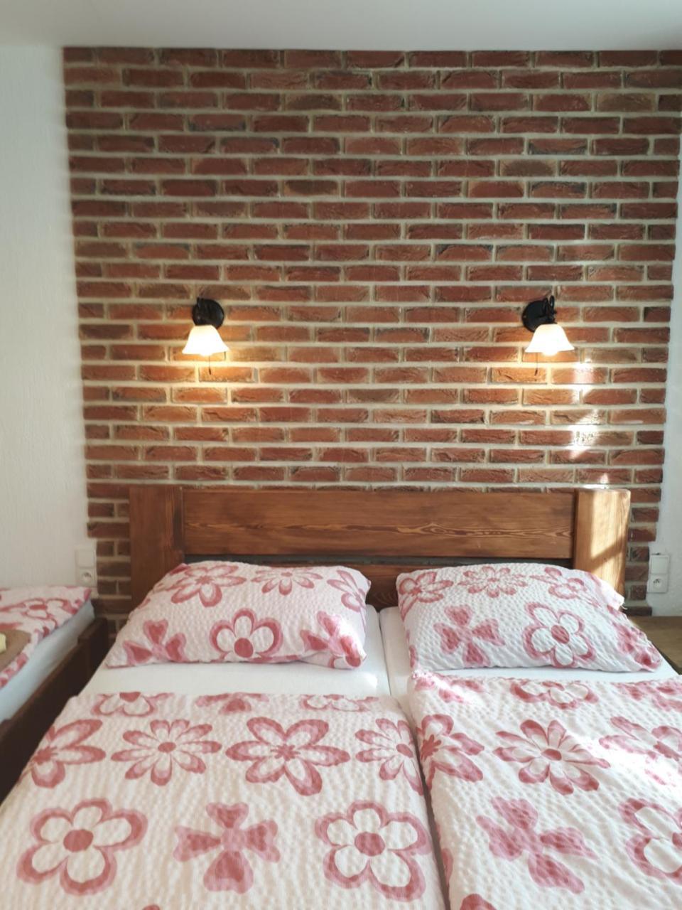 Penzion - Restaurant U Zamku Bečov nad Teplou Extérieur photo
