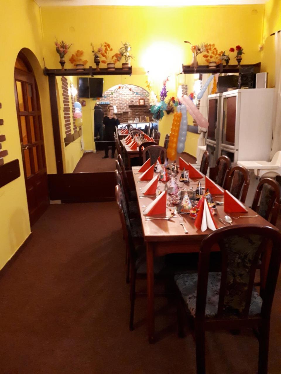 Penzion - Restaurant U Zamku Bečov nad Teplou Extérieur photo